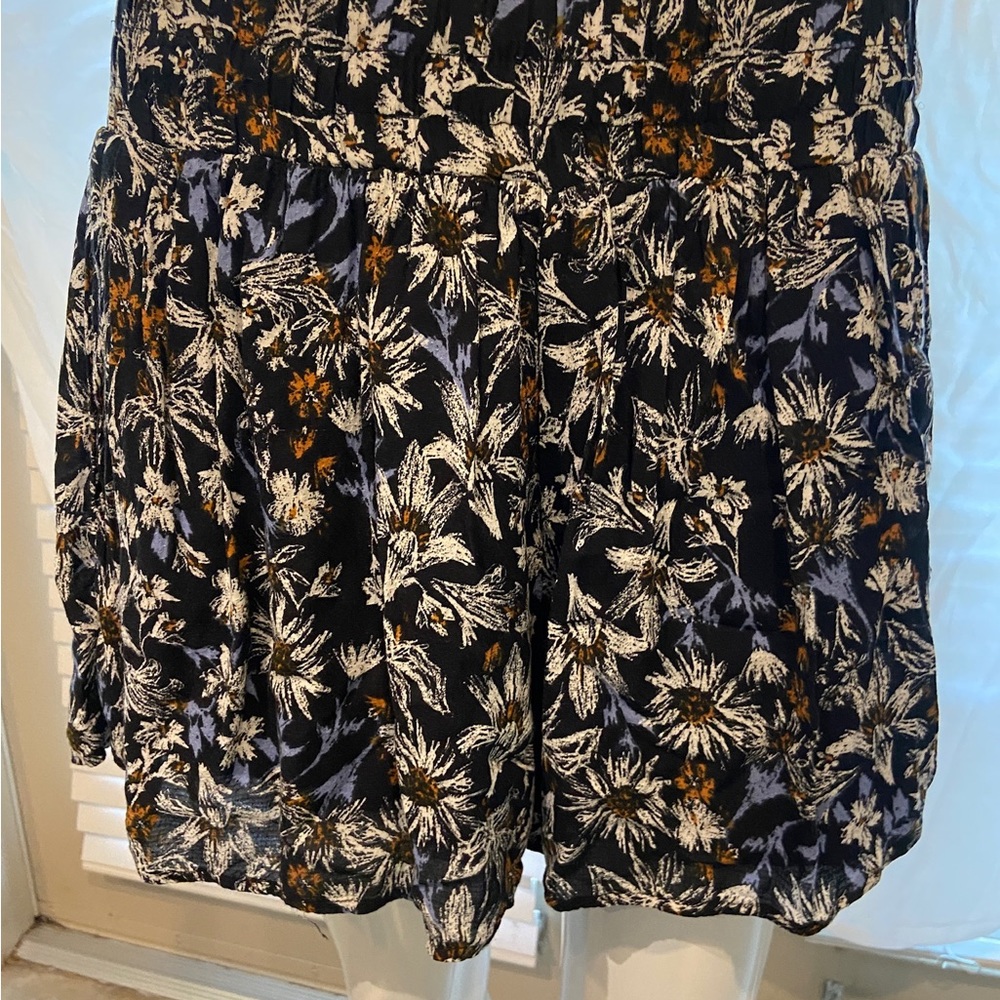 Splendid Elastic waist Floral Shorts MED, L